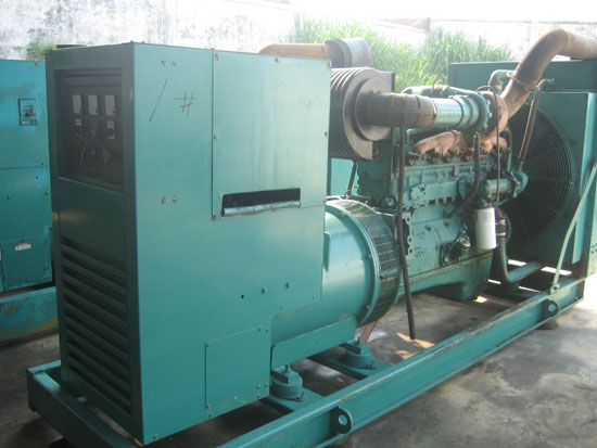 那坡租赁发电机- 发电机碳刷磨损的原因是什么