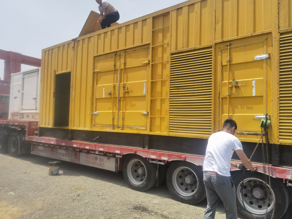 那坡发电机出租100KW发电机需要什么规格的电缆线？