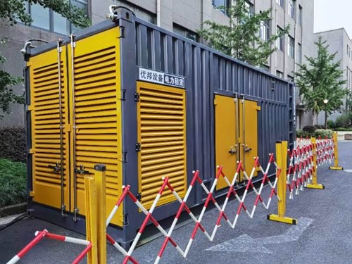 那坡如何使用转速表检查发动机的转速？