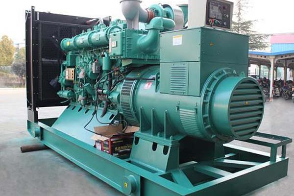 那坡工厂发电机应急发电中如何优化燃油储备管理？