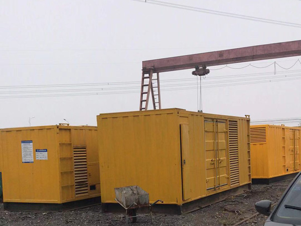 那坡100kw柴油发电机组每小时油耗？