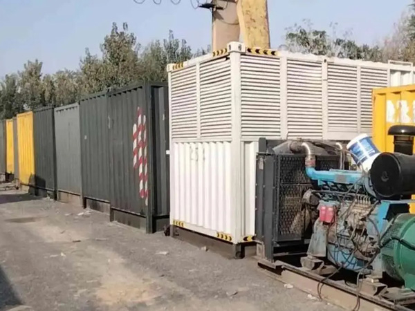 那坡200KW柴油发电机机组每小时油耗是多少？