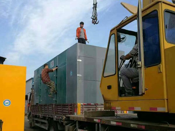 那坡更换水冷式机油散热器密封件的操作流程是怎样的？